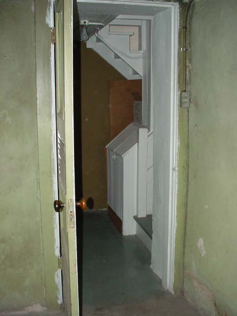 073 Boiler Room To Back Staircase