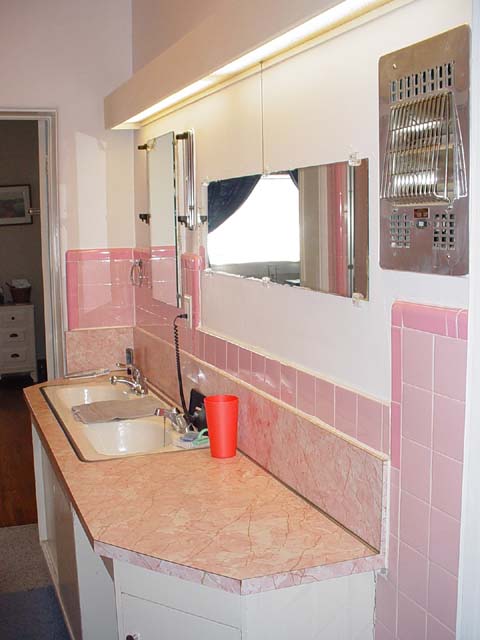 103 Chris' Bathroom Vanity