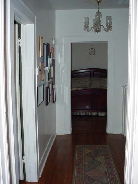 105 Chris' Bathroom to Main Hallway