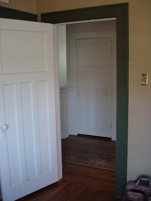 124 Guest Room To Main Hallway