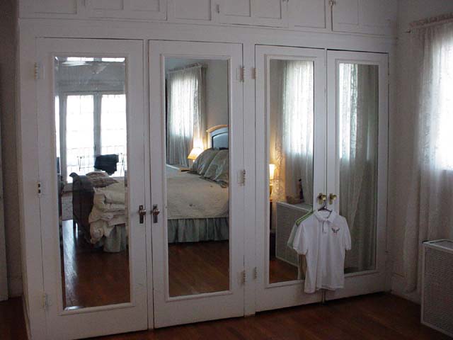 143 Master Bedroom Closets